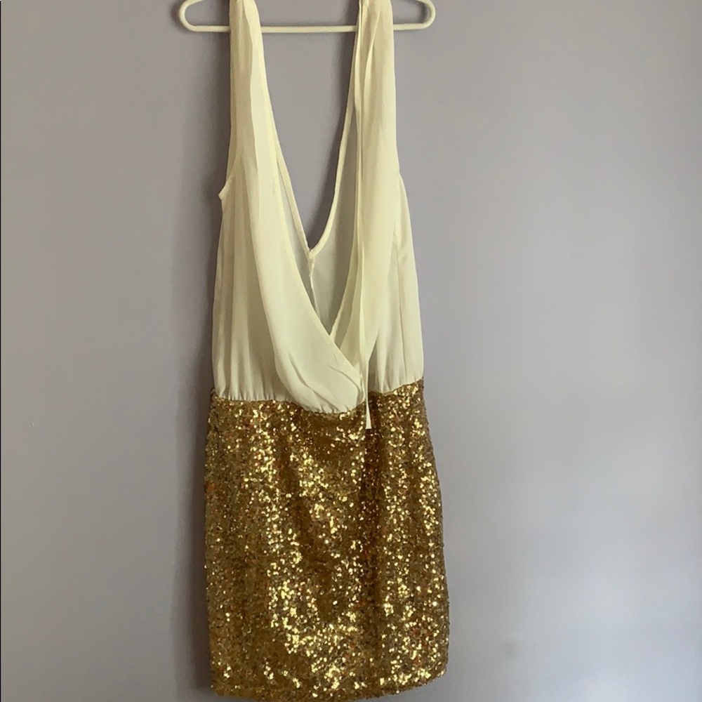 Mini dress - Picture 4 of 5